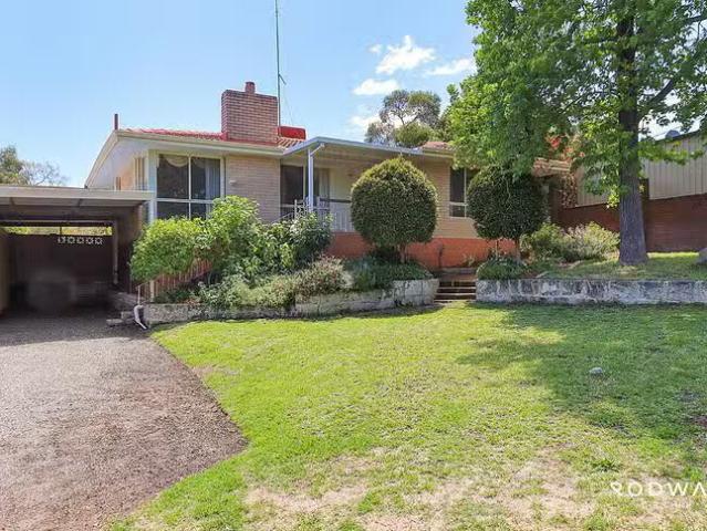 For Rent! 3 BR 5 Savage Road, Kelmscott, WA 6111