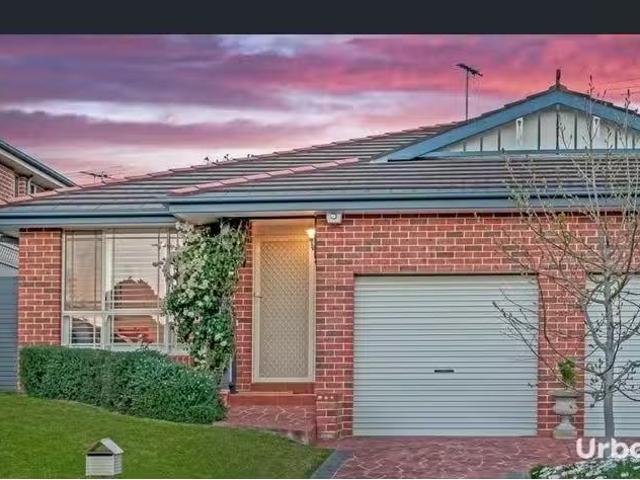 Nice 3 BR 5A Rutledge Crescent, Quakers Hill Apartment for ren.
