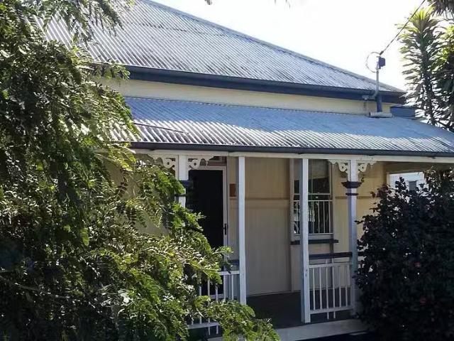 Nice 3 BR 67 Roderick Street, Ipswich, QLD 4305