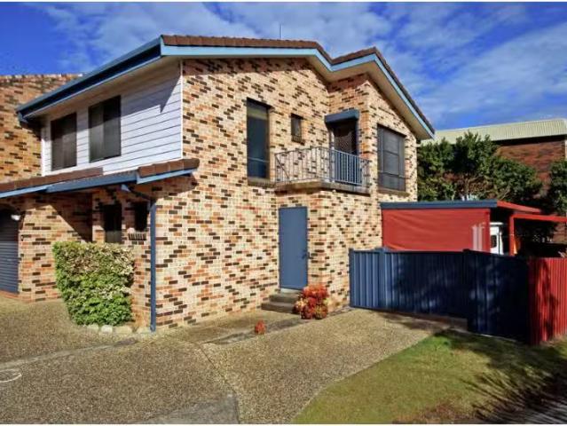 Cheap 3 BR 6/10 Elizabeth Street, COFFS HARBOUR Townhouse for.