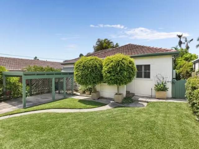 Cheap 3 BR 6 Bruce Street, Kogarah Bay House for rent Listed.