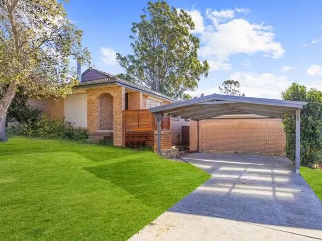 Just in! 3 BR 6A Roderigo Close, Rosemeadow House for rent Li.