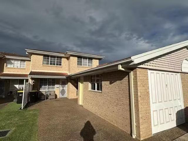 Cozy 3 BR 7/17 Heron Place, Hinchinbrook, NSW 2168