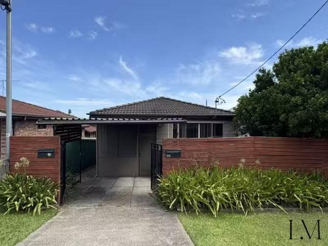 For Rent! 3 BR 7 Fifth Street, North Lambton House for rent L.