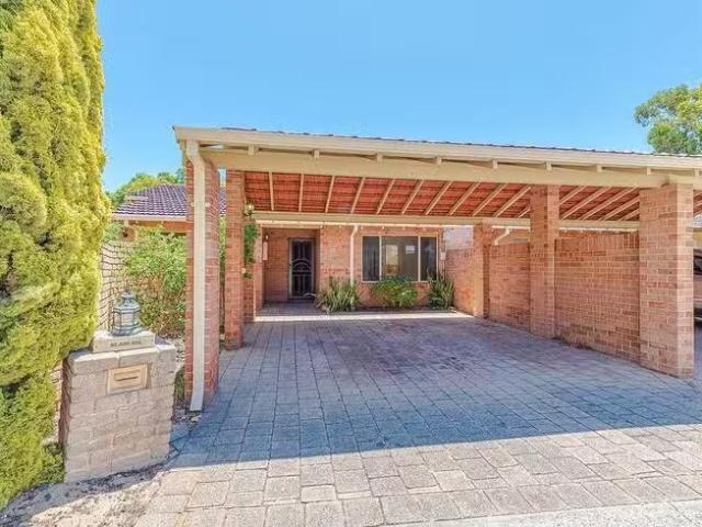 Rental! 3 BR 7 Stiles Court, Como, WA 6152