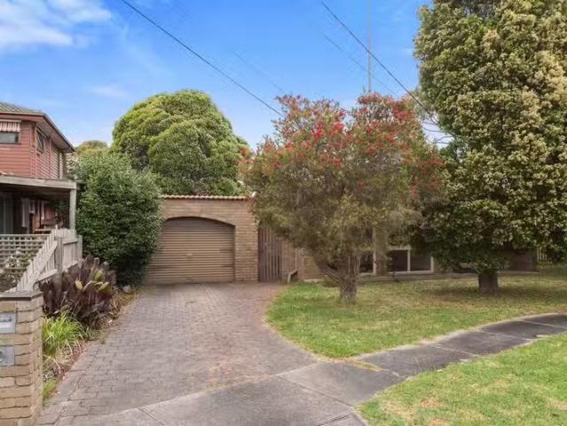Nice 3 BR 91 Belar Avenue, FRANKSTON, VIC 3199 House for Rent