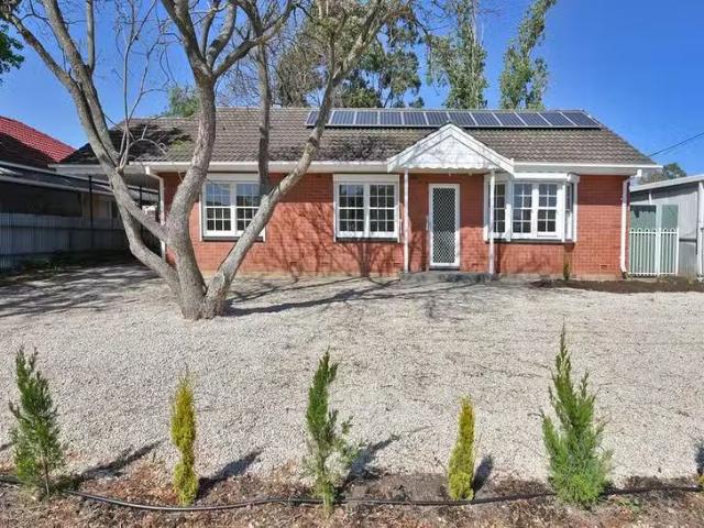 Deal! 3 BR 9 Barakoola Street, Pooraka, SA 5095