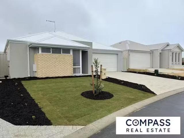 Charming 3 Coolum Road, Eglinton, WA 6034