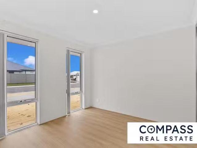 Cozy 3 Earls Way, South Yunderup, WA 6208