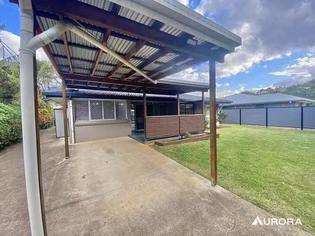 Deal! 3 Holloway Street, Birkdale, QLD 4159