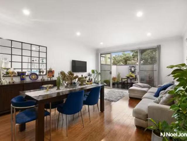 Deal! 3 Ibis Place, Thornbury VIC 3071