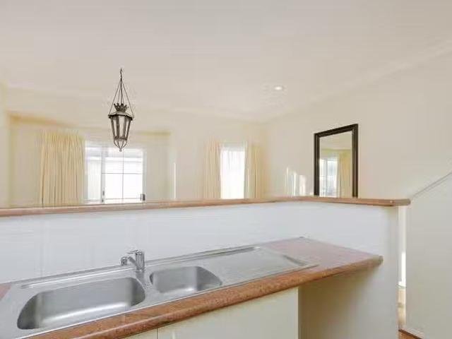 Unique 3 Little Shenton Lane, Northbridge, WA 6003