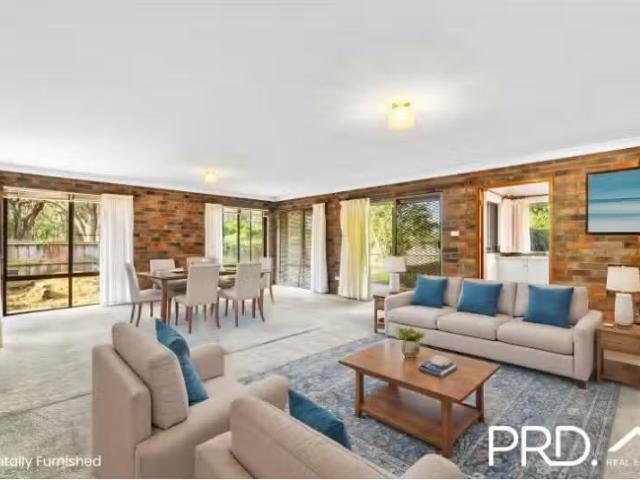 Charming 3 Peeler Place, MILPERRA House for rent Listed by Ma.