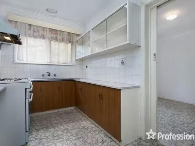 Just in! 3 Victoria Street, Box Hill VIC 3128