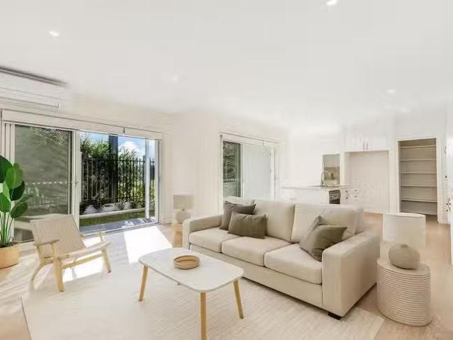 Charming 3B Smith Street, Taren Point, NSW 2229