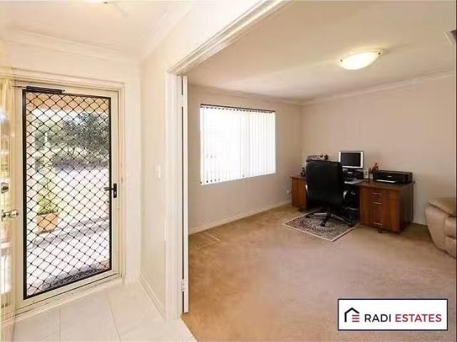 Charming A/11 Driscoll Way, Morley, WA 6062