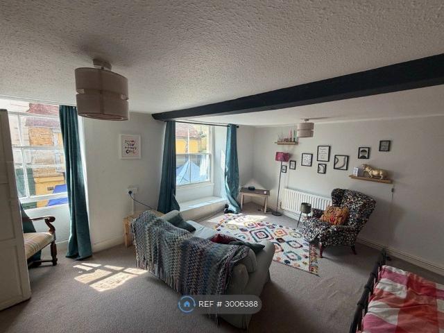 Cheap St, Sherborne DT9, 2 bed flat to rent, £1,000 pcm | PrimeLocation