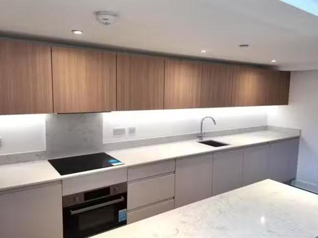 Cozy Studio apartment for rent in 50 Burnhill Road, Beckenham.