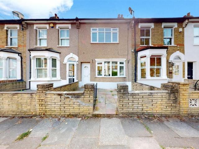 Cheddington Road, London, N18 3 bed house to rent £2,400 pcm £554 pw