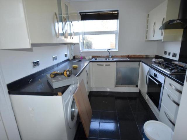 Cheddington Road, London, N18 1LZ, United Kingdom | 3 bed townhouse for rent #139265716 | Rentberry