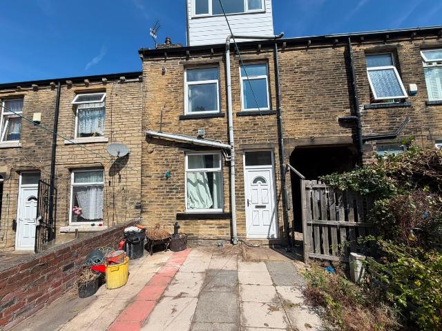 Chellow Street, Bradford BD5, 3 bed terraced house to rent, £850 pcm | PrimeLocation
