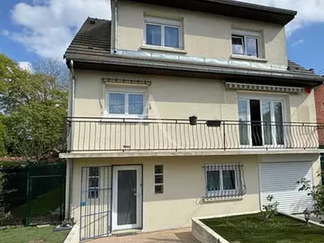 Chelles 77500 Achat / Vente maison 6 pièces t6 terrasse parking