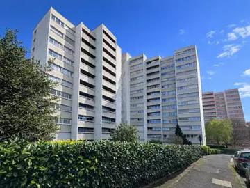 Chelles 77500 Achat / Vente appartement 4 pièces t4 au dernier étage terrasse