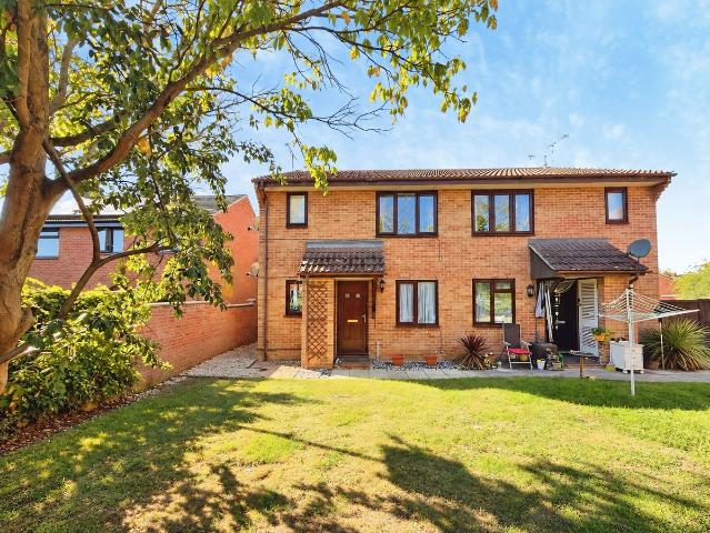 Chelmer Village, Chelmsford CM2, 1 bed maisonette to rent, £995 pcm | PrimeLocation
