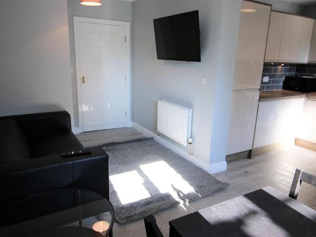 Chelsea Mews, Lancaster LA1 4 bed private hall to rent £542 pcm £125 pw