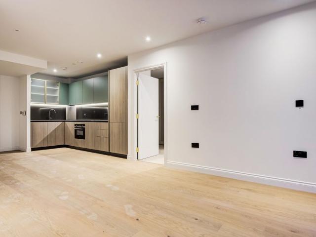 Chelsea Botanica, Watermeadow Lane, London SW6, 1 bed flat to rent, £2,700 pcm | PrimeLocation