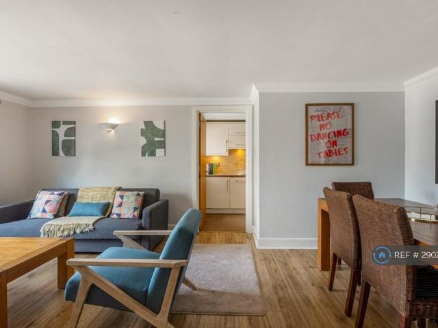 Chelsea Court, London, N1 2 bed flat to rent £4,000 pcm £923 pw
