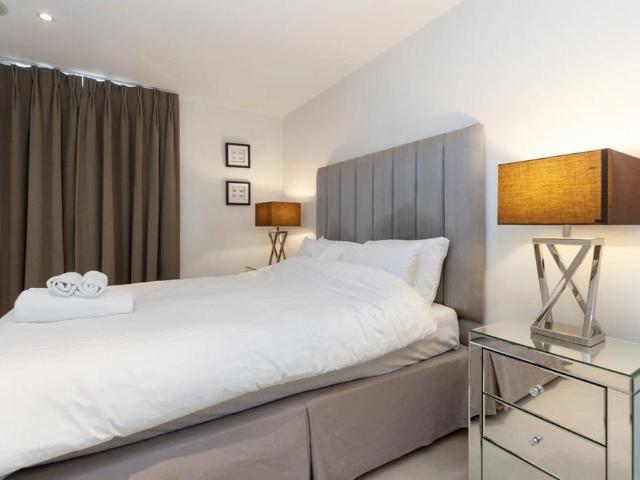 Chelsea Gate, 93 Ebury Bridge Road, London, SW1W 8RZ, United Kingdom | 1 bed apartment for rent #137837351 | Rentberry