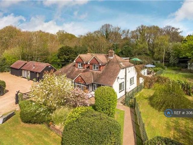 Chelsham Common, Warlingham, CR6 1 bed in a house share to rent £795 pcm £183 pw