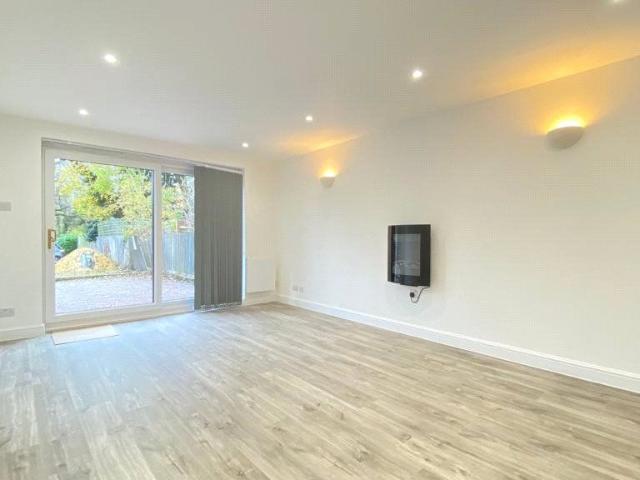 Chelwood Lodge, 11 Christchurch Avenue, Finchley, London N12, 1 bed flat to rent, £2,000 pcm | PrimeLocation