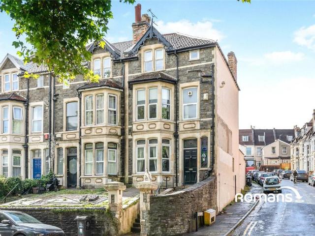 Cheltenham Crescent, Cheltenham Road. 1 bed in a house share to rent £650 pcm £150 pw