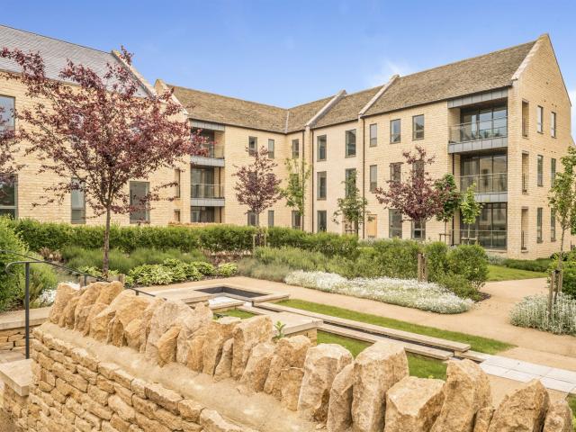 Cheltenham, Gloucestershire 2 bedroom retirement property to let