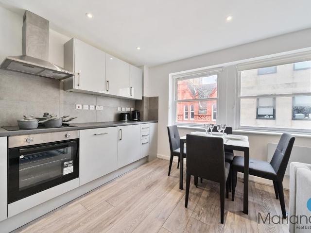 Cheltenham House, Clare Street, Bristol BS1, 1 bed flat to rent, £1,733 pcm | PrimeLocation