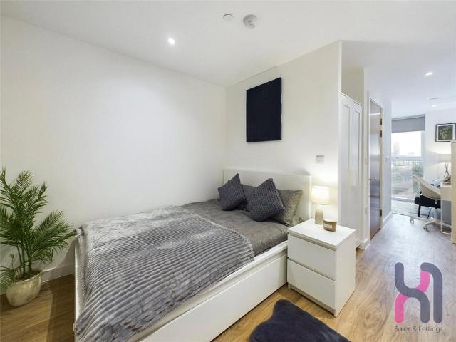Cheltenham Place, 33 Frederick Road. Studio to rent £975 pcm £225 pw