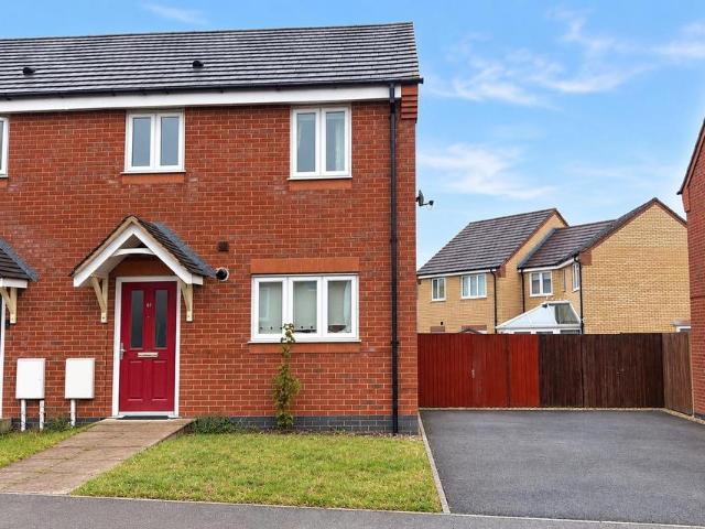 Cheltenham Road, Corby NN18 3 bed house to rent £1,100 pcm £254 pw