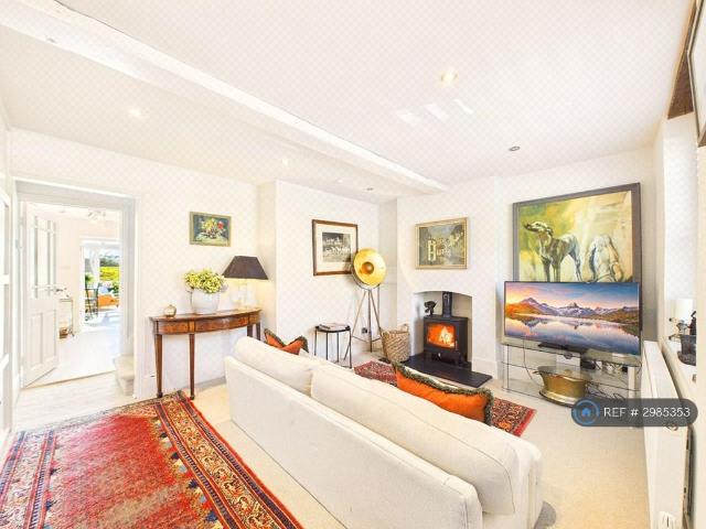 Cheltenham Road, Cheltenham, GL54 3 bed semi detached house to rent £3,500 pcm £808 pw