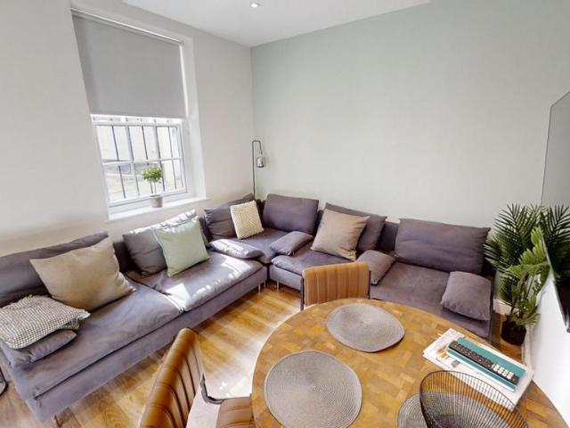 Cheltenham Road, Bristol BS6 1 bed in a house share to rent £910 pcm £210 pw
