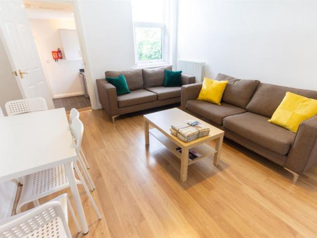 Cheltenham Terrace, Heaton NE6, 6 bed shared accommodation to rent, £2,999 pcm | PrimeLocation