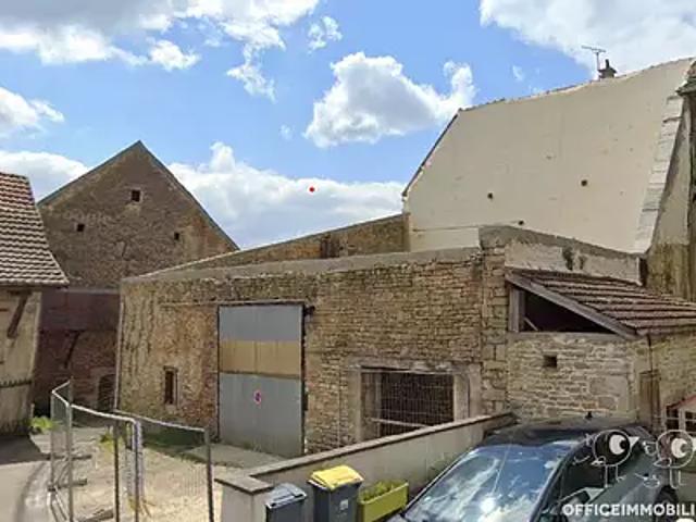 Chemaudin et Vaux 25320 Achat / Vente maison 1 pièce t1 au dernier étage cave