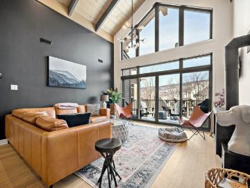 Les Laurentides - Fireplace, Sauna, Swimming pool