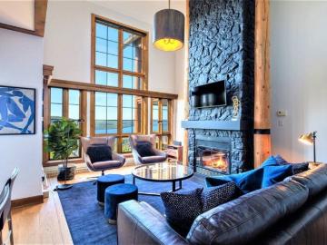 Les Laurentides - Balcony, Fireplace, Swimming pool