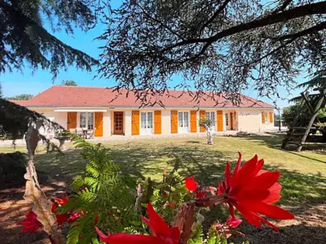 Chemilly 03210 Achat / Vente maison 8 pièces t8 au dernier étage
