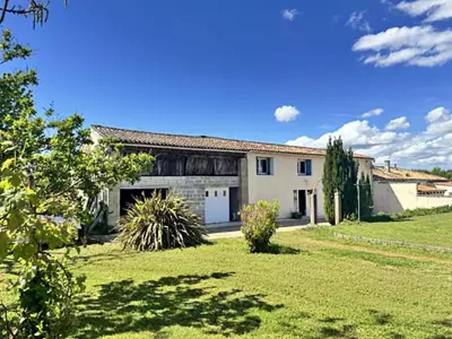 Chenac Saint Seurin d'Uzet 17120 Achat / Vente maison 6 pièces t6 terrasse