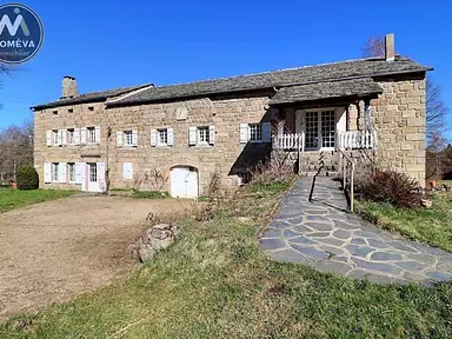 Chenereilles 43190 Achat / Vente maison 12 pièces t12 au dernier étage