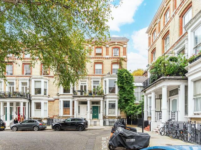 Cheniston Gardens, Kensington, London W8, 2 bed flat to rent, £4,550 pcm | PrimeLocation