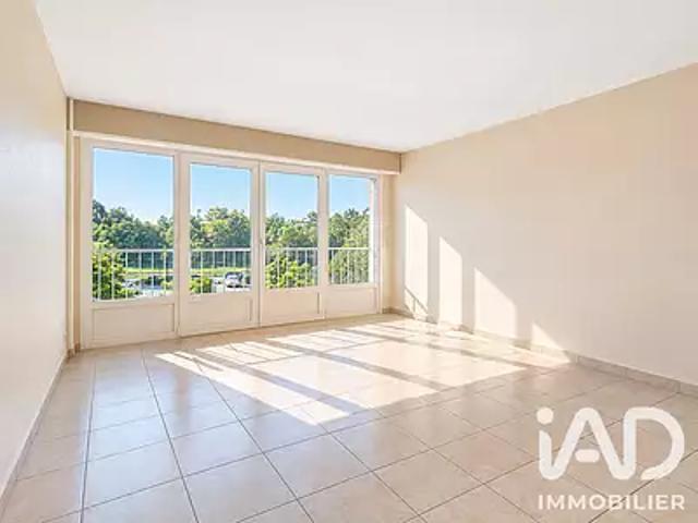 Chennevières sur Marne 94430 Achat / Vente appartement 2 pièces t2 parking